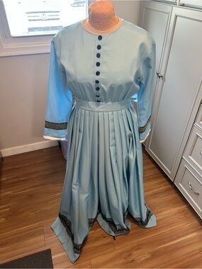 Victorian Inspired Light Blue Pleated Long Sleeve Full Length Dress Size Lg